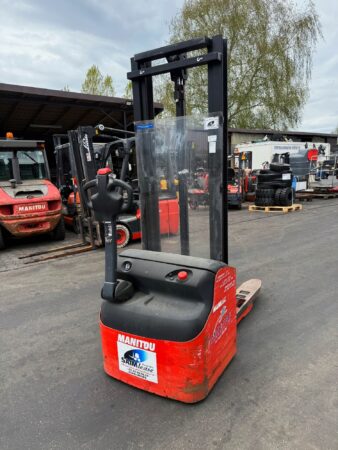 Paleciak-elektryczny-z-masztem-MANITOU-ES410-podnoszenie-3-40m-2006-1000kg-Marka-Manitou